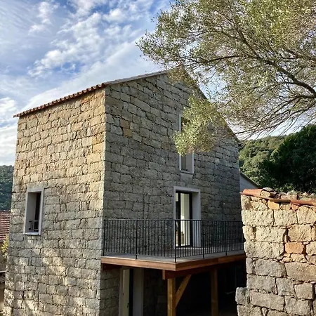 Prázdninový dům Charmante Maison De Village Corse En Pierre Renovee